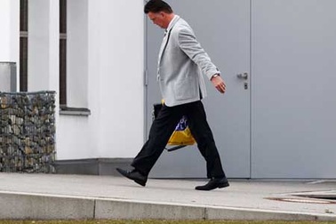 Bayern sẽ “trảm” Van Gaal vào cuối mùa