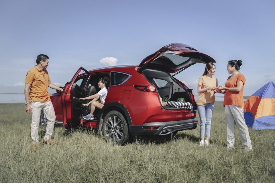 Nâng cấp Mazda CX-8 Deluxe, thêm trang bị, giá không đổi - 4 Nâng cấp Mazda CX-8 Deluxe, thêm trang bị, giá không đổi - 4