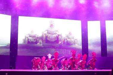 Clip nhóm nhảy Kpop kể chuyện Thánh Gióng