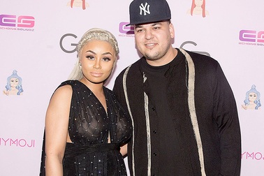 Em cô Kim luôn nghi ngờ bạn gái