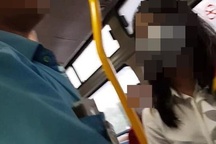 Nữ sinh muốn đổ bệnh vì gặp phải kẻ biến thái khoe "hàng"