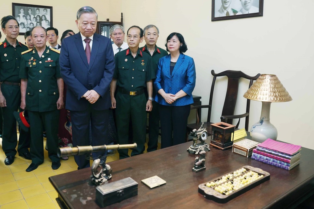 Tổng Bí thư Tô Lâm thăm nơi Bác Hồ viết Tuyên ngôn Độc lập - 3 Tổng Bí thư Tô Lâm thăm nơi Bác Hồ viết Tuyên ngôn Độc lập - 3