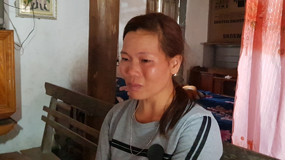 Người mẹ nghèo quặn thắt nhìn con trai chết dần trong căn nhà tàn - 7 Người mẹ nghèo quặn thắt nhìn con trai chết dần trong căn nhà tàn - 7