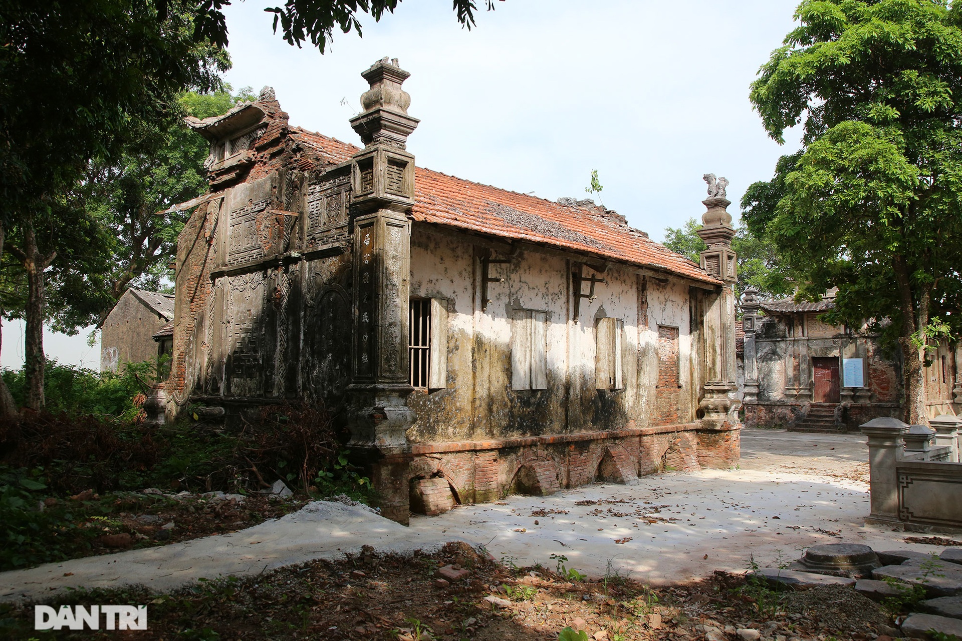 Ngôi đình độc lạ ở Hà Nội với tư thế rồng quay ngược - 3