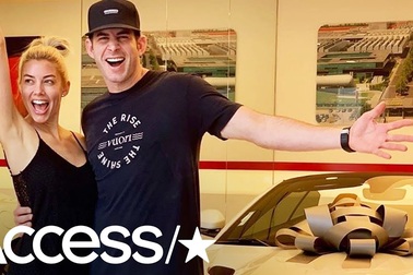 Tarek El Moussa tặng bạn gái siêu xe