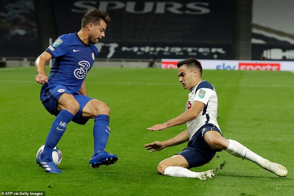 HLV Mourinho khẩu chiến dữ dội với đồng nghiệp Lampard - 8 HLV Mourinho khẩu chiến dữ dội với đồng nghiệp Lampard - 8
