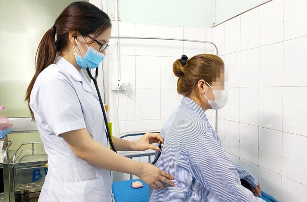 Người phụ nữ đi cấp cứu sau khi ăn 10 con ve sầu - 1 Người phụ nữ đi cấp cứu sau khi ăn 10 con ve sầu - 1