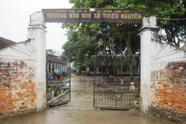 Thanh Hóa: Nhiều trường học vẫn nằm trên kho thuốc trừ sâu