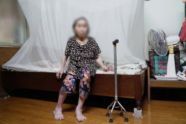 Vụ khiêng cụ 87 tuổi đi làm thủ tục: Phường nói do gia đình sốt ruột