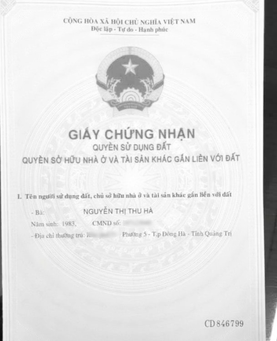 Phát hiện trường hợp dùng sổ đỏ giả khi giao dịch công chứng - 1 Phát hiện trường hợp dùng sổ đỏ giả khi giao dịch công chứng - 1