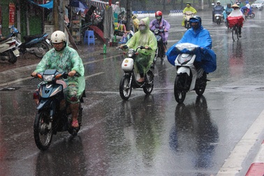 Chiều tối nay Hà Nội chuyển lạnh, mưa rải rác