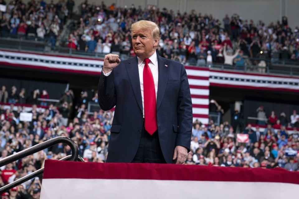 Ông Trump thừa nhận người dự sự kiện tranh cử có thể mắc Covid-19 - 1 Ông Trump thừa nhận người dự sự kiện tranh cử có thể mắc Covid-19 - 1