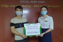 Người thợ xây ngã giàn giáo liệt tứ chi được giúp đỡ hơn 170 triệu đồng