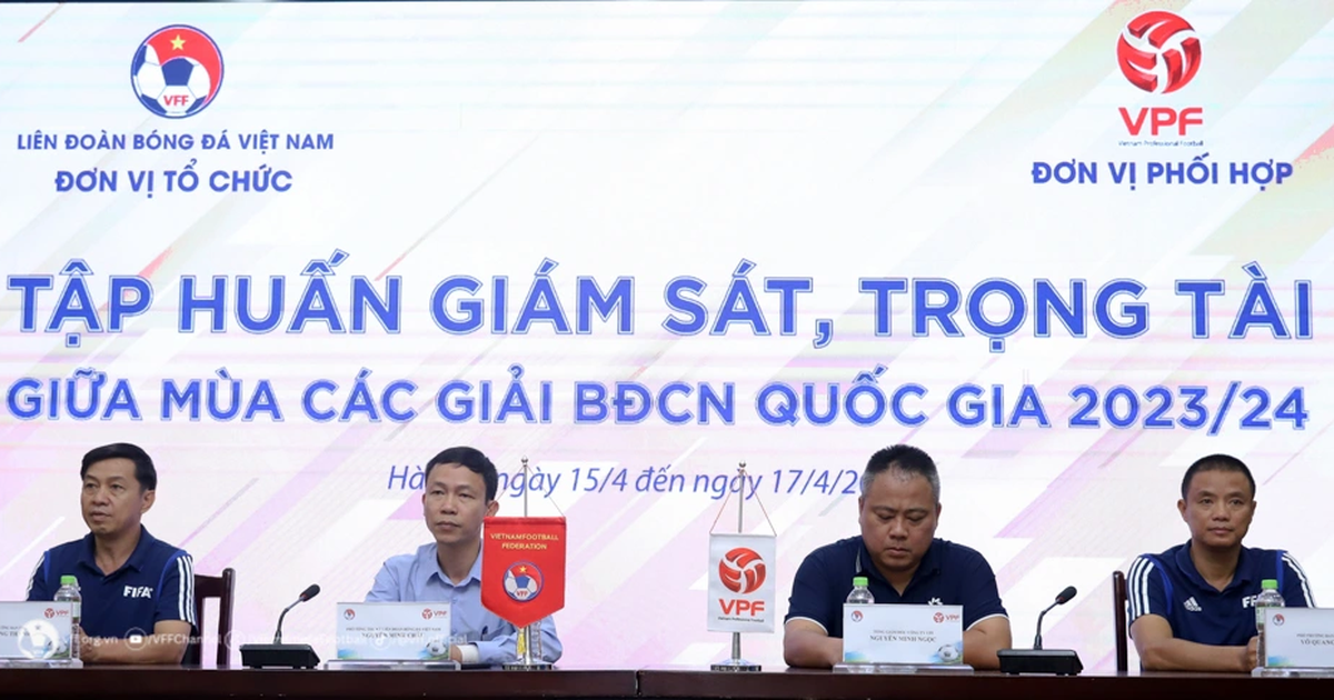 Bế mạc tập huấn giám sát trọng tài, trọng tài giữa mùa giải ở phía Bắc - 1