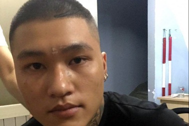 Hà Nội: Từ chối lời mời rượu, nam thanh niên bị chém gục trên phố Xã Đàn