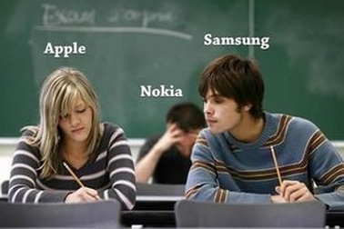 Đến lượt Nokia “đá đểu” Samsung và Galaxy S4