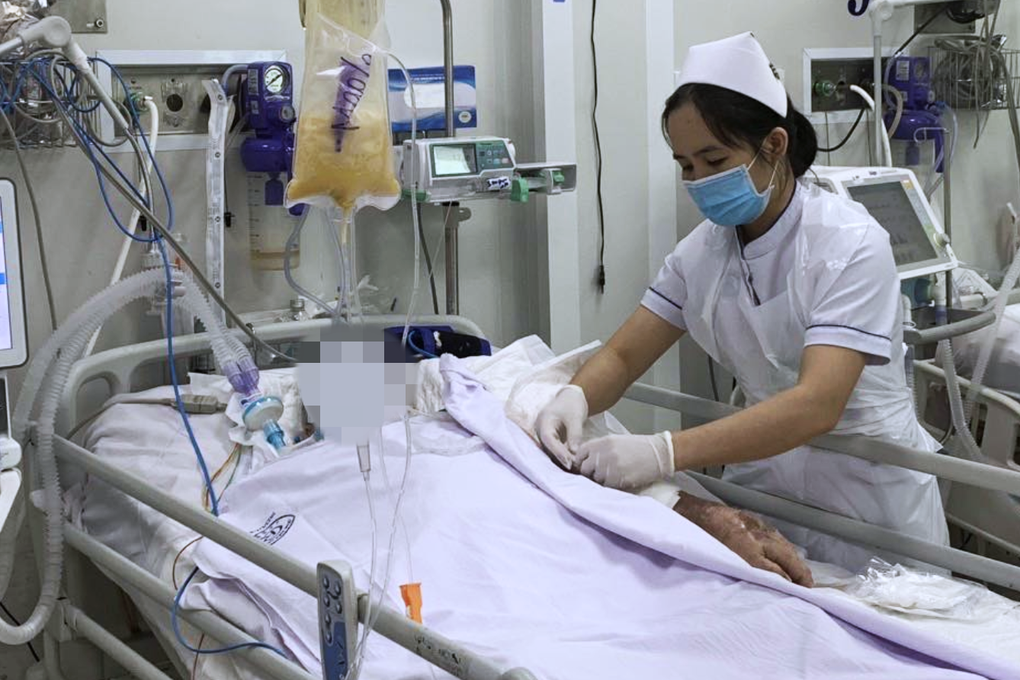 Người đàn ông ngộ độc botulinum sau khi ăn mắm hiện ra sao? - 2 Người đàn ông ngộ độc botulinum sau khi ăn mắm hiện ra sao? - 2