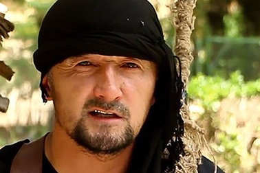 Lính bắn tỉa được đào tạo ở Nga và Mỹ trở thành “bộ trưởng chiến tranh” của IS