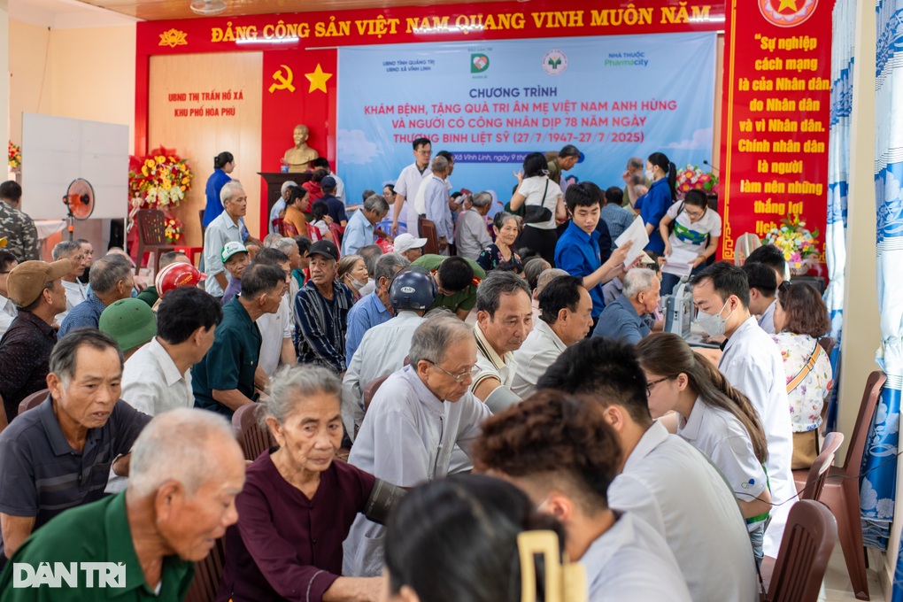 Kính cẩn nghiêng mình tri ân những người làm rạng rỡ Việt Nam - 6