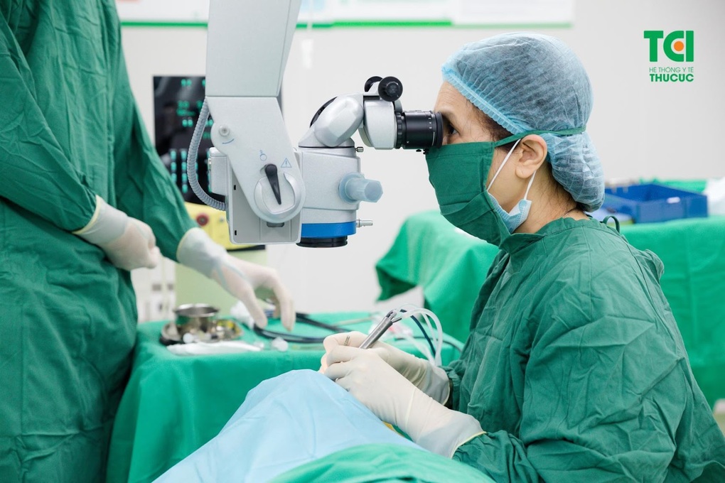 Thắp sáng đôi mắt tăng nhãn áp, đục thủy tinh thể nặng - 2 Thắp sáng đôi mắt tăng nhãn áp, đục thủy tinh thể nặng - 2