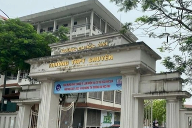 Vụ nữ sinh lớp 10 ở Nghệ An tự tử: Trường báo cáo ra sao với Bộ GD&ĐT?