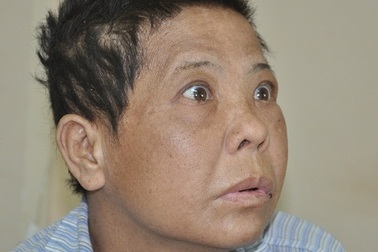 Nhói lòng người đàn bà... sợ Tết