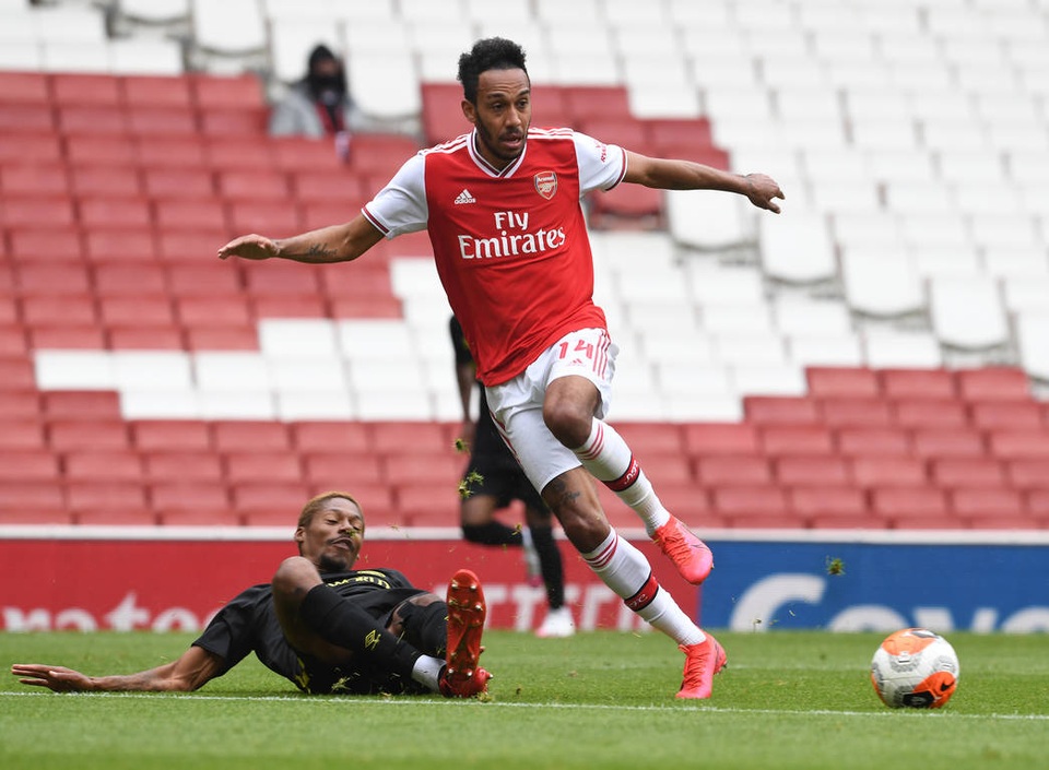 Arsenal thua 2-3 trước đội bóng đang thi đấu ở hạng Nhất - 3 Arsenal thua 2-3 trước đội bóng đang thi đấu ở hạng Nhất - 3