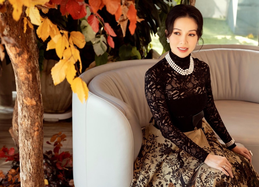 Long Beach Pearl nâng tầm ngọc trai Việt với bản thiết kế vương miện Miss Earth 2023 - 5 Long Beach Pearl nâng tầm ngọc trai Việt với bản thiết kế vương miện Miss Earth 2023 - 5
