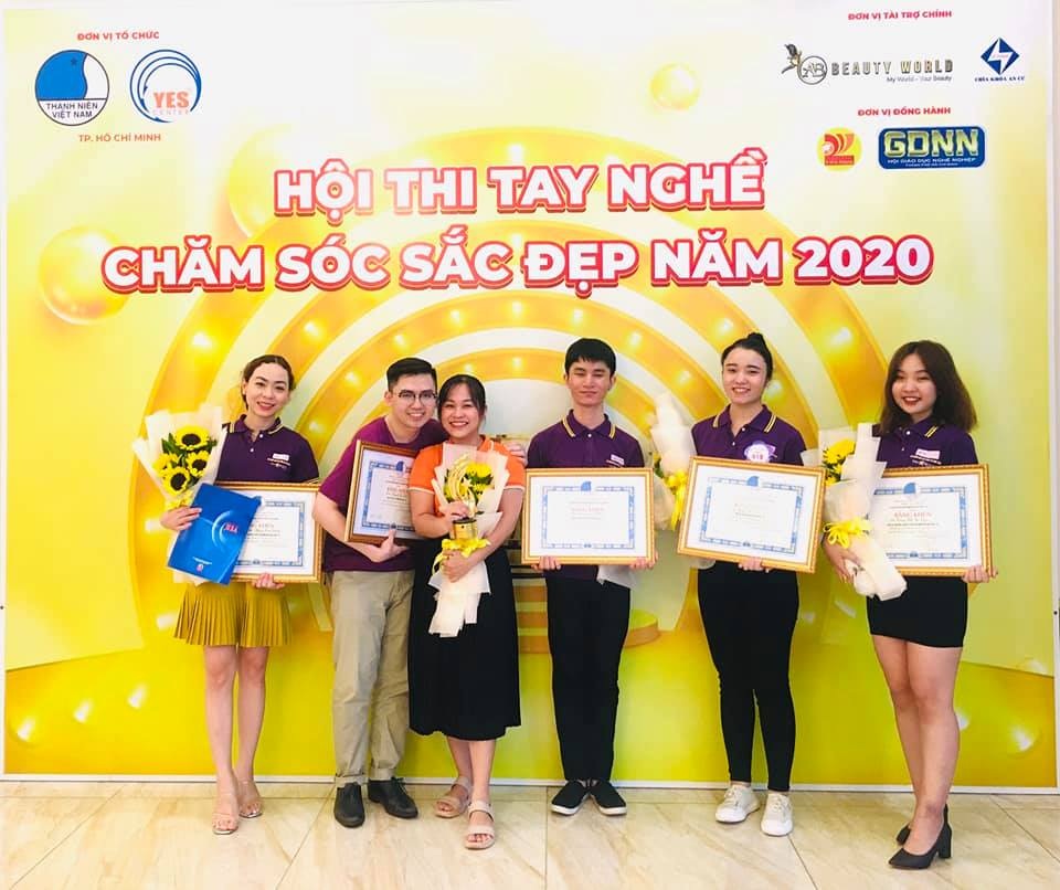 Nam sinh giành giải Nhất thi tay nghề, gạt định kiến học nghề spa - 2 Nam sinh giành giải Nhất thi tay nghề, gạt định kiến học nghề spa - 2