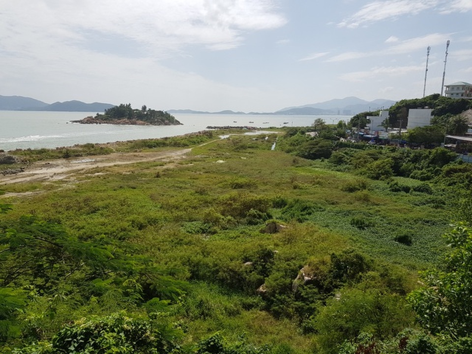 Khánh Hòa: Thu hồi đất dự án 33 triệu USD lấn vịnh Nha Trang - 1 Khánh Hòa: Thu hồi đất dự án 33 triệu USD lấn vịnh Nha Trang - 1