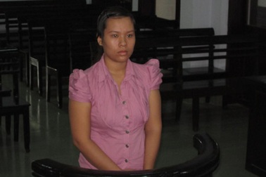 Mất sạch đồ vì cho gái ngủ nhờ 