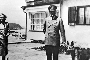 Hồ sơ bệnh án của trùm phát xít Hitler - Kỳ 1