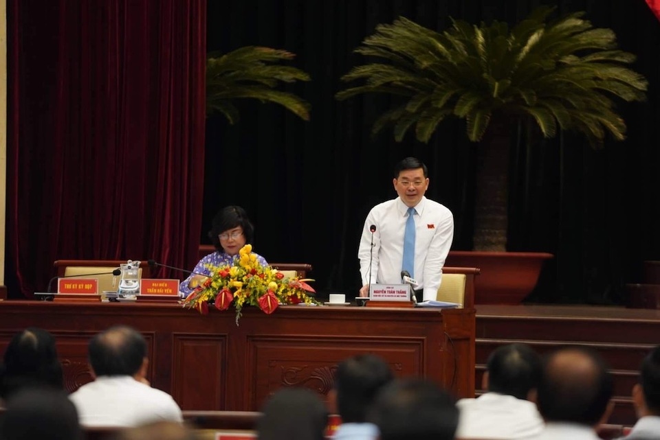 Giám đốc Sở TN-MT TPHCM nhận trách nhiệm về những hạn chế trong thủ tục đất đai - 6 Giám đốc Sở TN-MT TPHCM nhận trách nhiệm về những hạn chế trong thủ tục đất đai - 6
