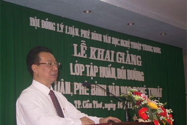 Khai giảng lớp “tập huấn lý luận, phê bình văn học nghệ thuật” 