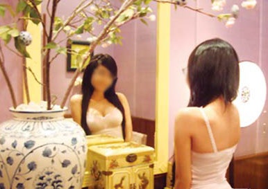Lên mạng, khoe “cái hớ hênh”
