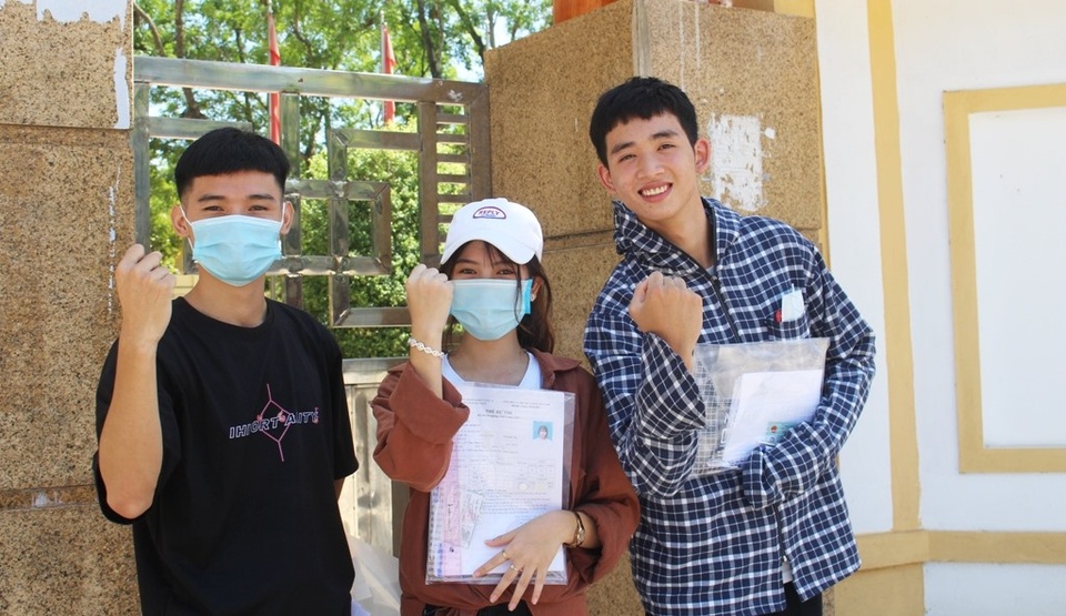 Thí sinh cả nước nói gì về đề nghị luận văn học gây hứng thú? - 11 Thí sinh cả nước nói gì về đề nghị luận văn học gây hứng thú? - 11