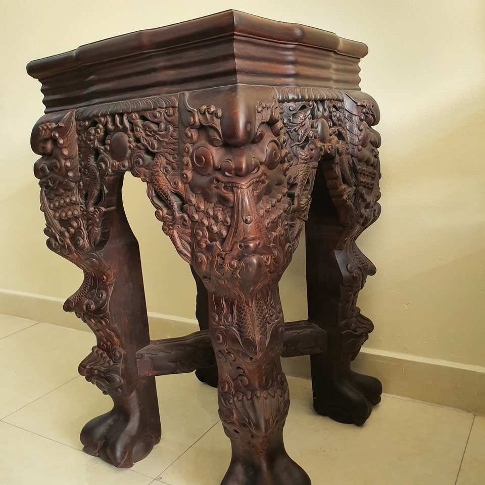 6 tỷ đồng bộ ghế tứ linh hàng hiếm, đại gia cất kho 30 năm không bán - 6 6 tỷ đồng bộ ghế tứ linh hàng hiếm, đại gia cất kho 30 năm không bán - 6