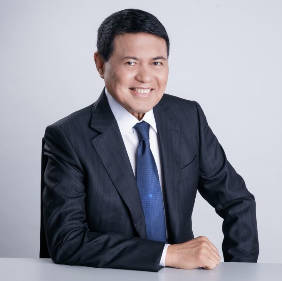 Cậu bé bán cá thành tỷ phú Philippines và lối sống giản dị đến khó tin - 1 Cậu bé bán cá thành tỷ phú Philippines và lối sống giản dị đến khó tin - 1