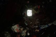 Chạy xe máy qua ngầm tràn trong đêm mưa, bị lũ cuốn phăng