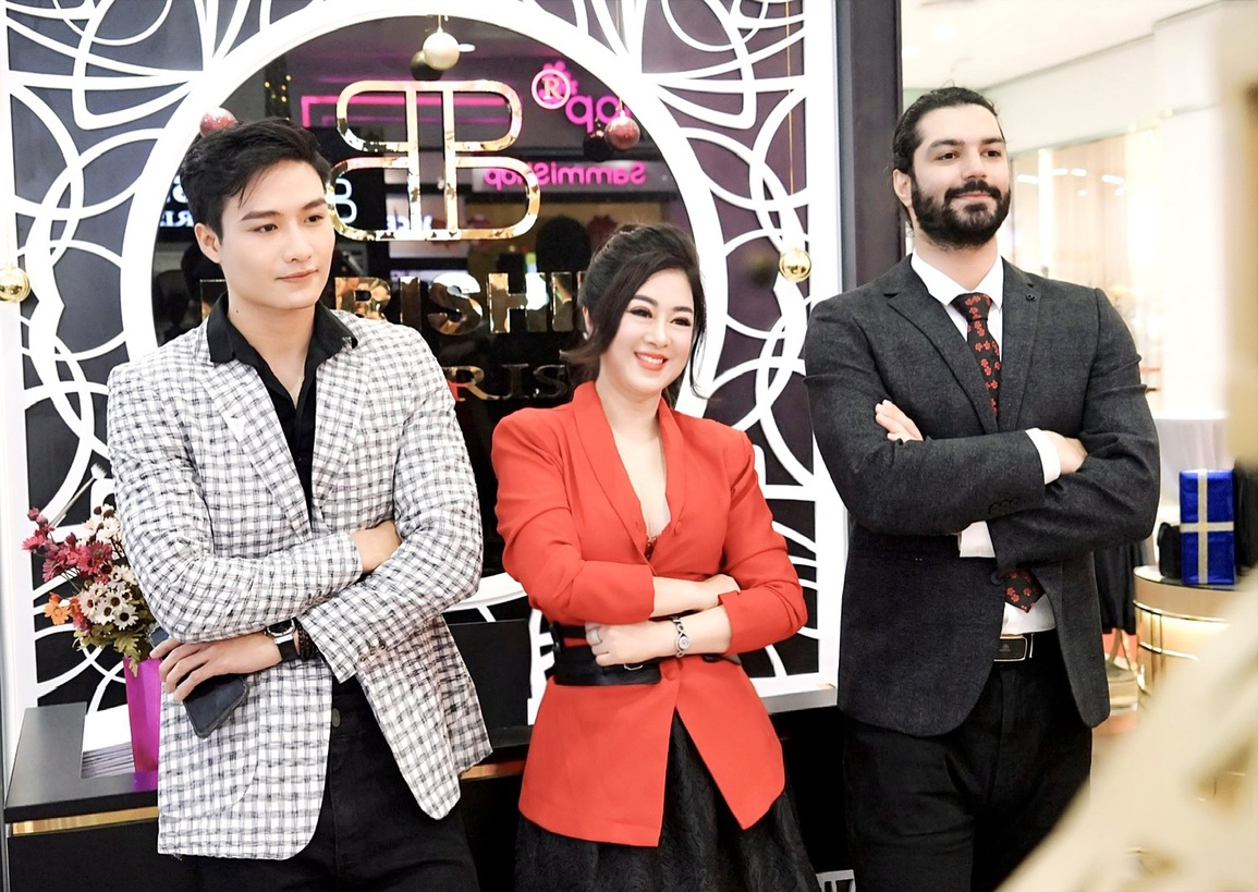 Barishidi Paris - Hành trình 10 năm của tinh hoa thời trang Pháp - 7 Barishidi Paris - Hành trình 10 năm của tinh hoa thời trang Pháp - 7