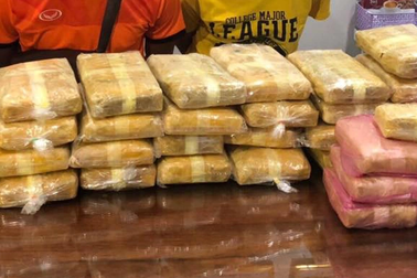 Bắt 2 đối tượng người Lào vận chuyển hơn 200 ngàn viên ma túy sang Việt Nam