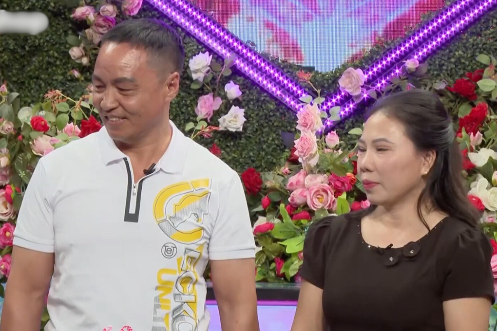 Người đàn ông U60 phong độ nên duyên với mẹ đơn thân xinh đẹp, kém 11 tuổi - 1 Người đàn ông U60 phong độ nên duyên với mẹ đơn thân xinh đẹp, kém 11 tuổi - 1