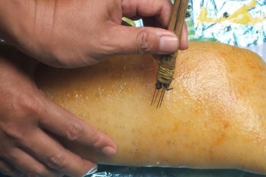 Cận cảnh “công nghệ” biến heo nái thành heo rừng