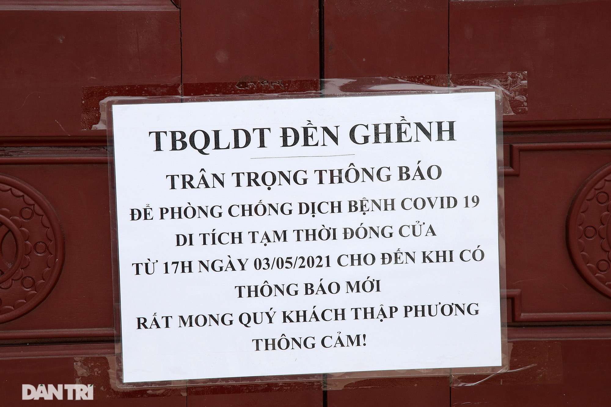 Đền, chùa ở Hà Nội cửa đóng then cài ngay cả trong thời điểm lễ Phật đản - 6