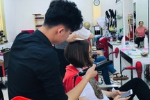 TPHCM dừng dịch vụ làm đẹp, cắt tóc, hàng ăn uống chỉ được bán mang về