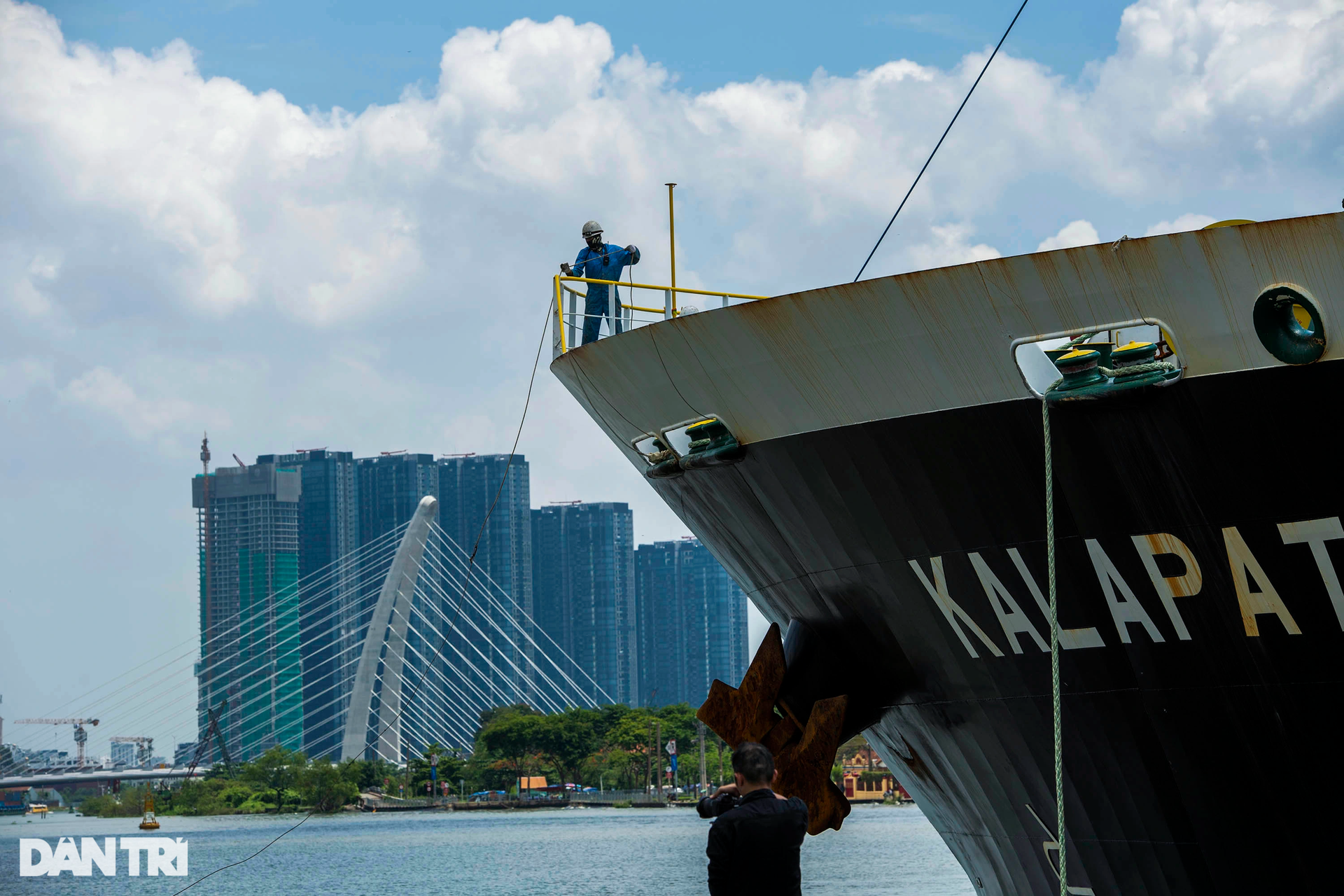 Cận cảnh hai đoàn tàu cuối cùng của tuyến metro số 1 về tới TPHCM - 2