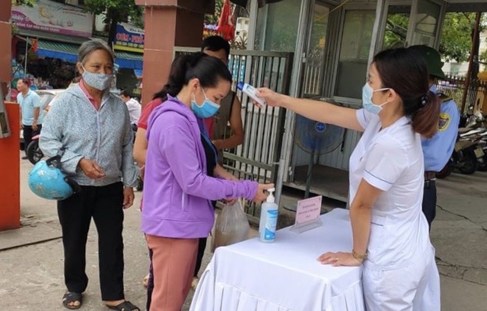 Quyền Bộ trưởng Y tế: “Phải chuẩn bị nhân lực cho tình huống dịch lan rộng” - 3 Quyền Bộ trưởng Y tế: “Phải chuẩn bị nhân lực cho tình huống dịch lan rộng” - 3