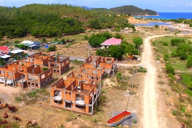 Hoang tàn khu du lịch 2.500 tỷ!