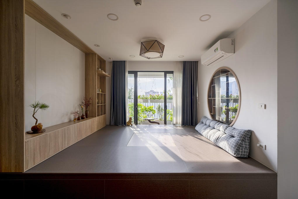Vợ chồng trẻ Hà Nội chi hàng trăm triệu đồng làm căn hộ giấu đồ độc đáo - 2