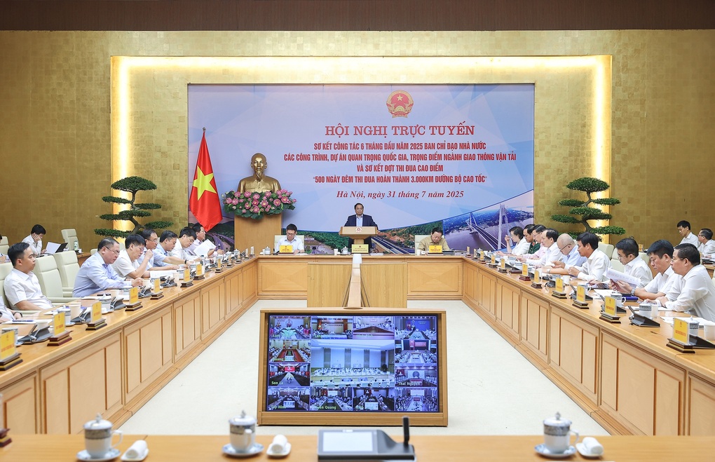 Thủ tướng: “Chạy đua với thời gian để có 3.000km cao tốc vào cuối 2025” - 2 Thủ tướng: “Chạy đua với thời gian để có 3.000km cao tốc vào cuối 2025” - 2